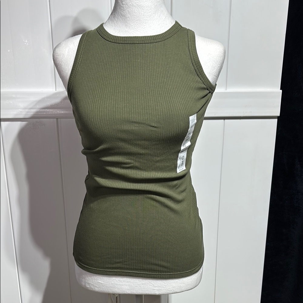 NWT Nine West green tank top